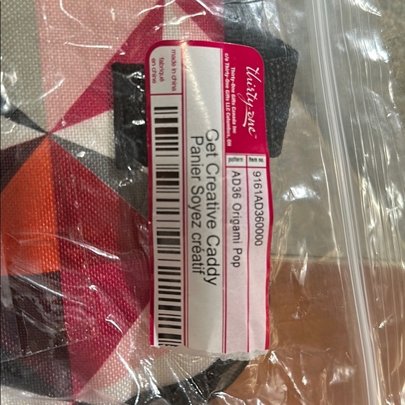 NWT- Thirty- One Get Creative Caddy in Origami Pop - Picture 7 of 7